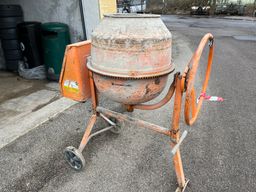 Cement blandemaskine el-drevet.