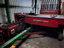 Forskelligt udstyr IH  International Halmpresser