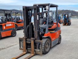 3-tons Toyota El-truck / forklift
