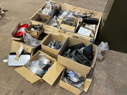 Mitsubishi Fuso Canter reservedele på palle.