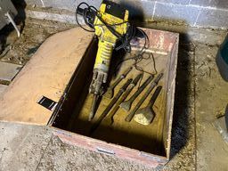 Bosch el-hammer med diverse mejsler.