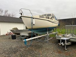 Sejlbåd LM 23 Motorsejler / Sailboat LM 23 Motorsails