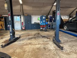 ATH 2 søjlet Lift