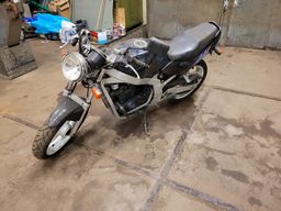 Paket  med 4 objekt! SUZUKI GS 500 E / OSO 17RE-600 Varmvattenberedare /  Miller 330A/BP AC/DC TIG Svets / Kasto Metallkap kallsåg