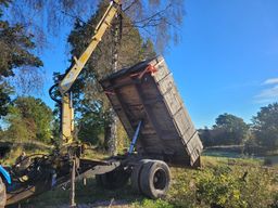 Tippkärra med kran , traktor kärra / Tipper trailer with crane