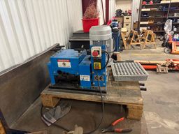 Kabelskalningsmaskin/Cable stripping machine