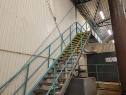 Trappa metalltrappa ca 7,5 m och platå 1,3*3,2m