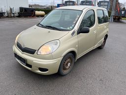 Toyota Yaris 1,3 Verso personbil.