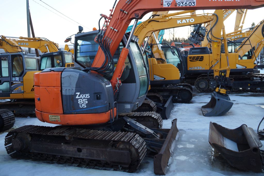Hitachi ZX85US, 2004 | Retrade