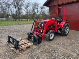 DF404G2 traktor med fronlæsser