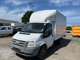 Ford Transit Kassevogn med ZEPRO læsserampe.