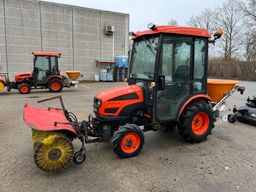 Kubota traktor model Kioti CK22 HST, 4WD 