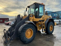 Hjullastare Volvo L70F med tandskopa