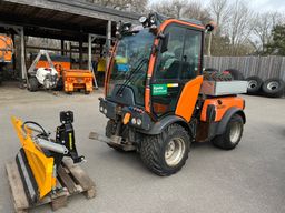 Holder C250 4X4 Tipper med front PTO og GMR sneplov.