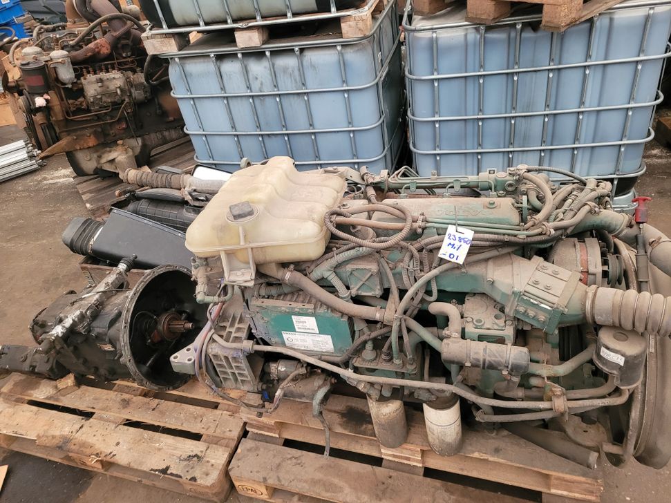 Motor Volvo D6B + växellåda + krafuttag mm till Volvo FL6  