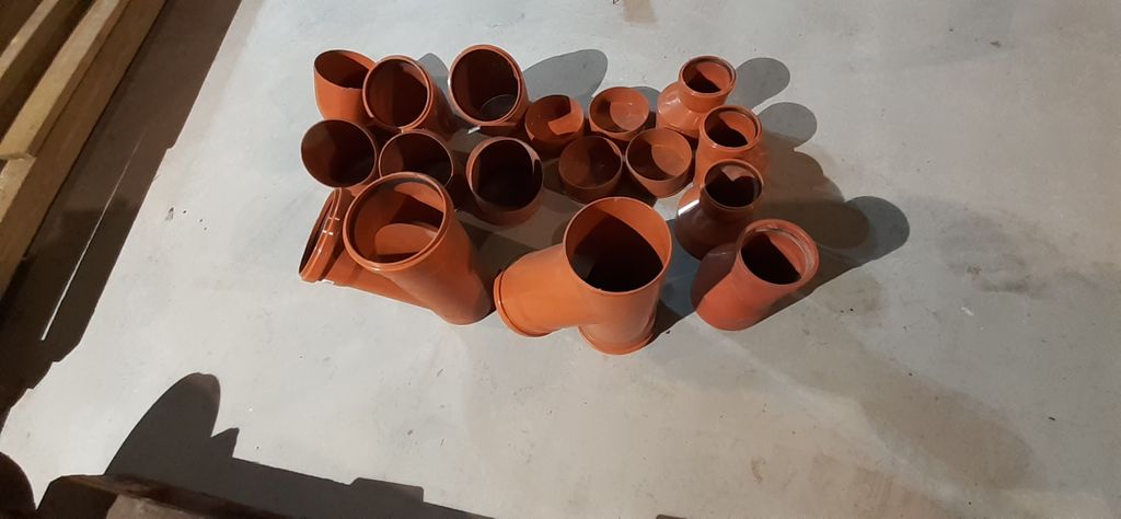 Kloak rør og fittings / Sewer pipes and fittings | Retrade