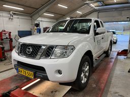 NISSAN NAVARA 2.5 DCI King Cab med Mauntain Top Van.