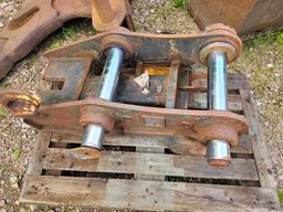 B27 hydrauliskt maskinfäste Cat 320 