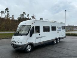  Husbil Hymer, Solceller, Dubbelsäng, Kök, Tv, Toa och Dusch / Camper Double bed, Kitchen, TV, Toilet and Shower 