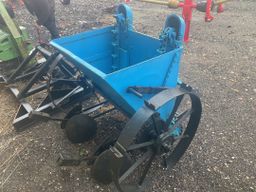 Kartoffelsætter / Potato Planter