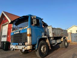 SCANIA LB 86 Tipp och kran lastbil veteranlastbil