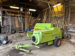 Höpress Claas Markant 40 / Hay press