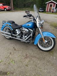 HARLEY DAVIDSON Softail Deluxe